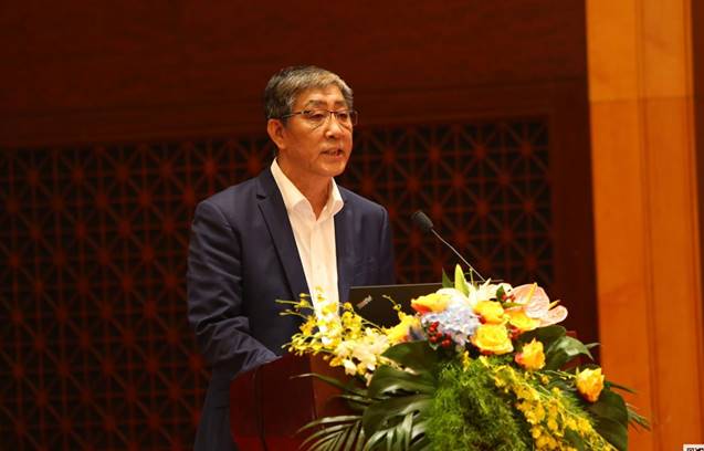 说明: 说明: 倪向东